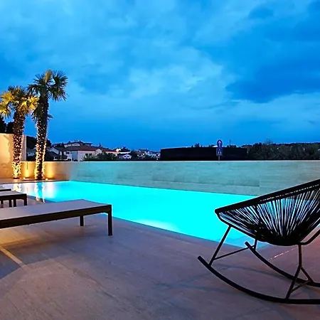 Boutique Valsabbion 4* 풀라